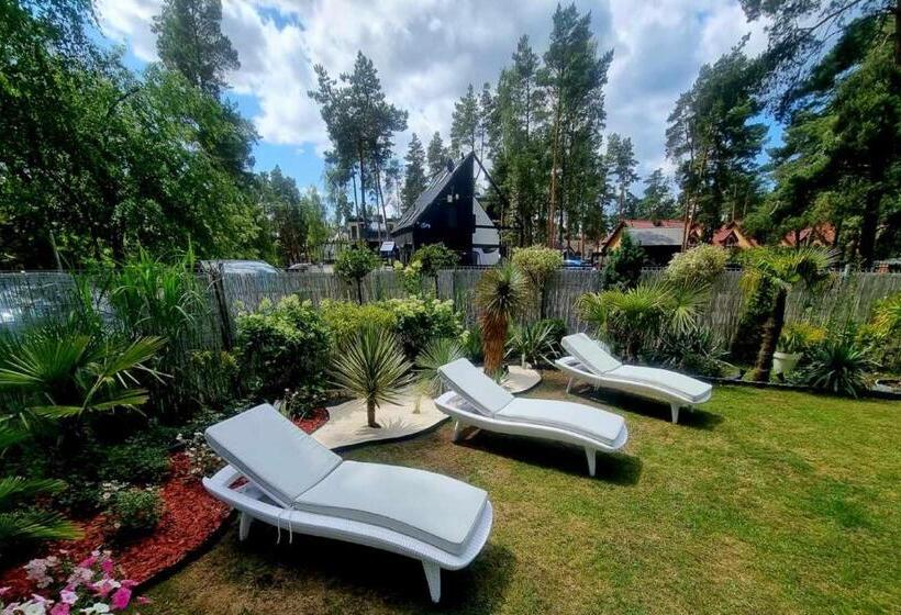 פנסיון Majestique