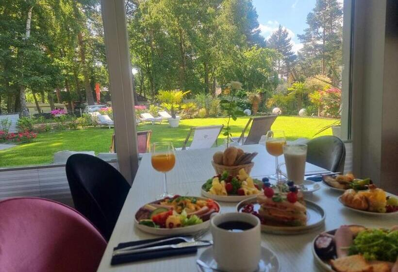 פנסיון Majestique