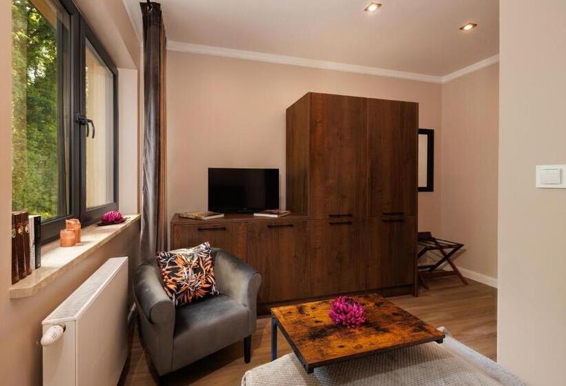 بنسيون Oasis Resort & Spa