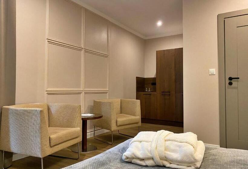 بنسيون Oasis Resort & Spa