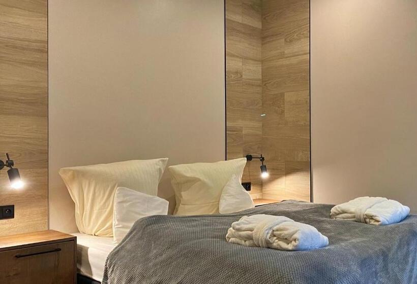 بنسيون Oasis Resort & Spa