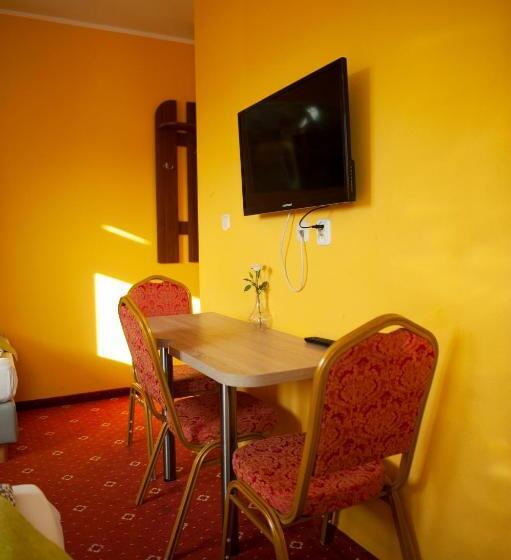 ペンション Pokoje I Apartamenty Pod Akacjami