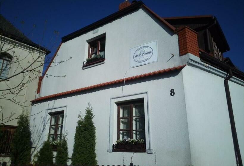 ペンション Pokoje Mars