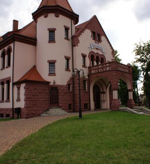 膳宿费 Villa Bergera