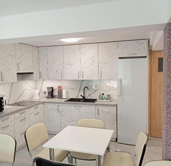 פנסיון Villa Selavi