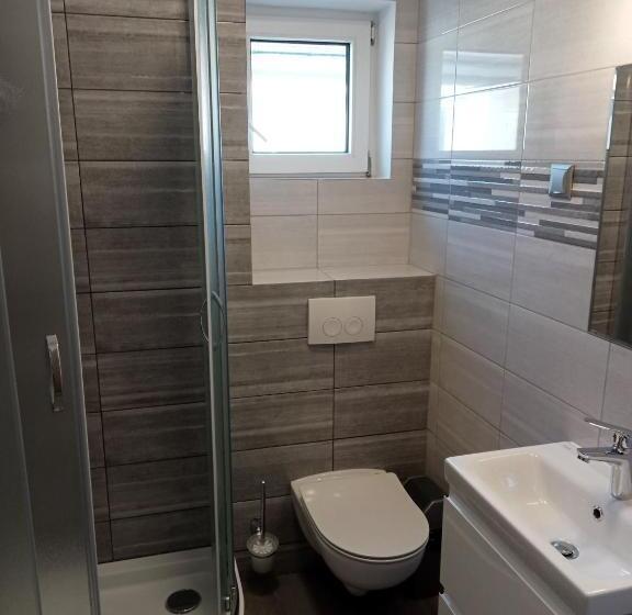 פנסיון Villa Selavi