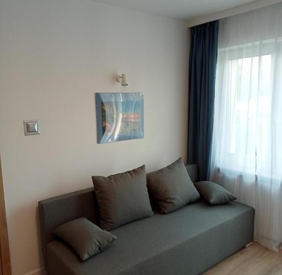 פנסיון Villa Selavi