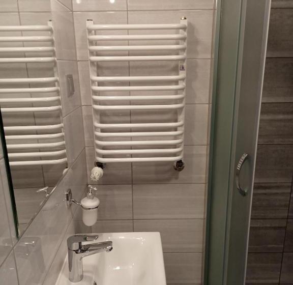 פנסיון Villa Selavi