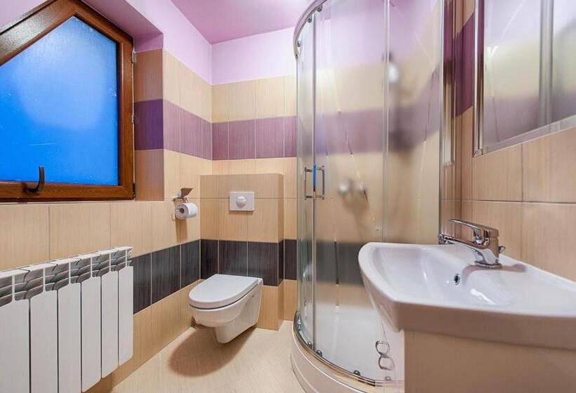 پانسیون Willa Chaber