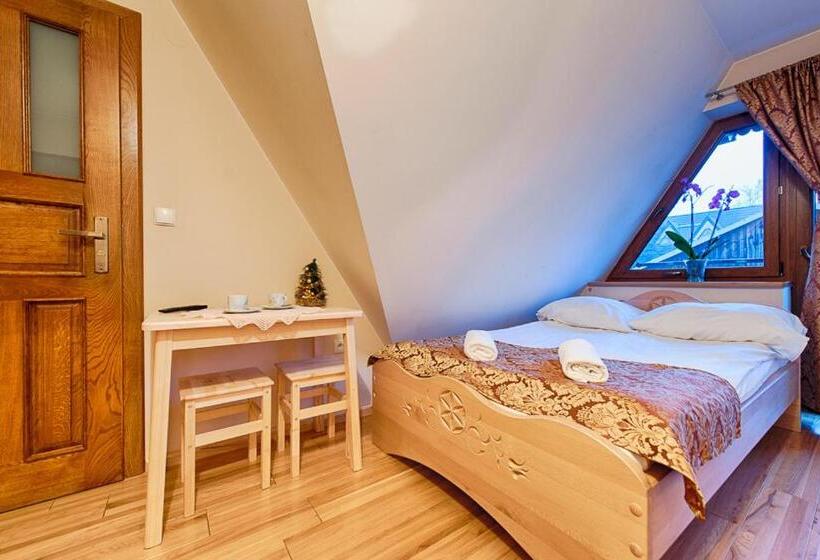 پانسیون Willa Chaber