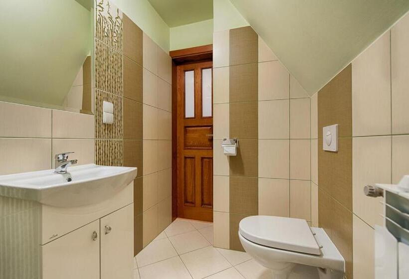 پانسیون Willa Chaber