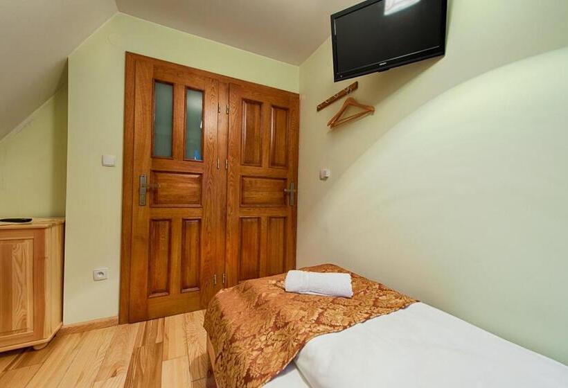 پانسیون Willa Chaber