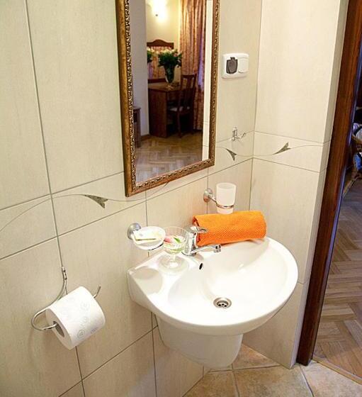 پانسیون Willa Cyprysowa