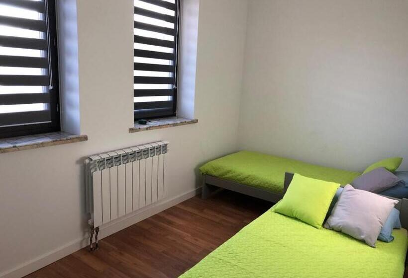 بنسيون Willa Zuzanna, Wcześniej Willa Italia