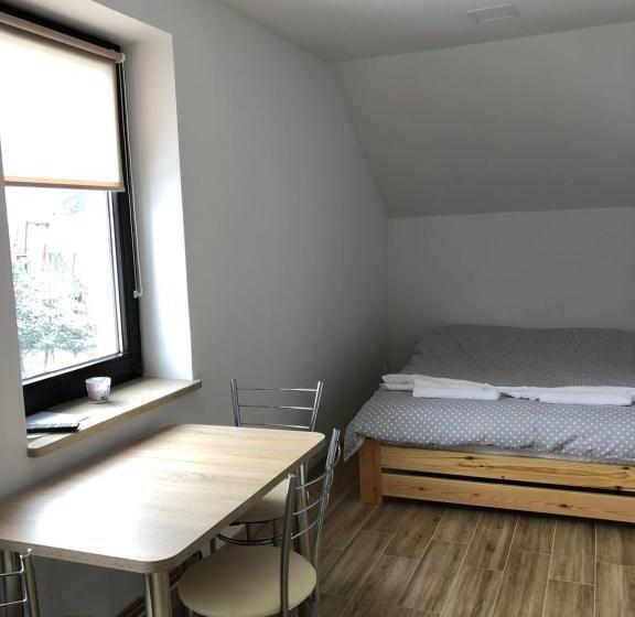 ペンション Willa Zuzanna, Wcześniej Willa Italia