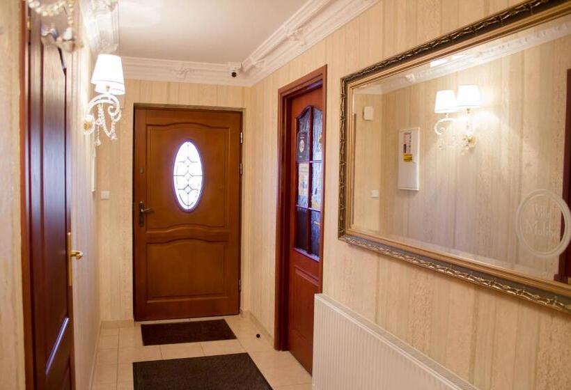 بنسيون Willa Malibu