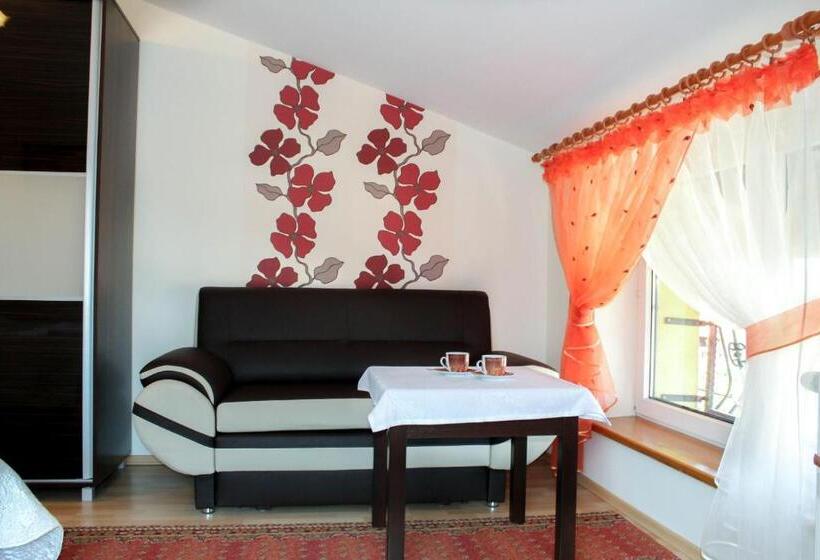 بنسيون Willa Malibu