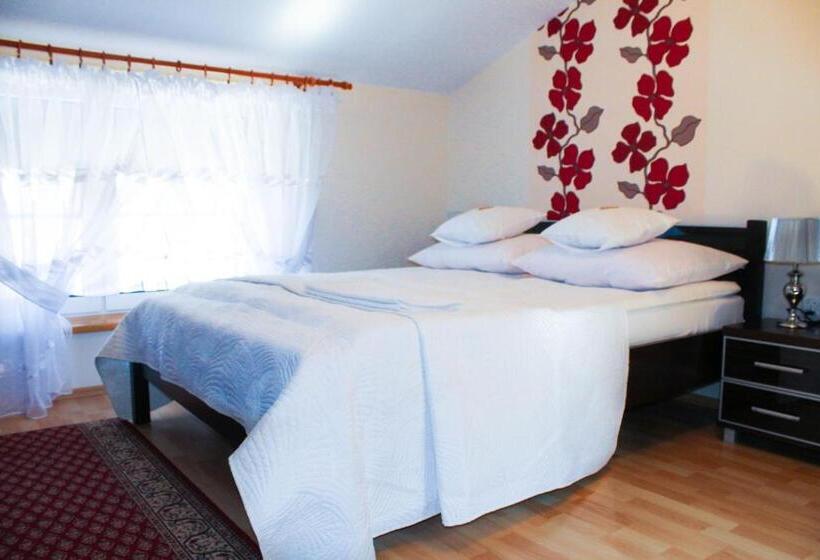 بنسيون Willa Malibu