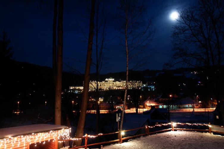 پانسیون Willa Mona