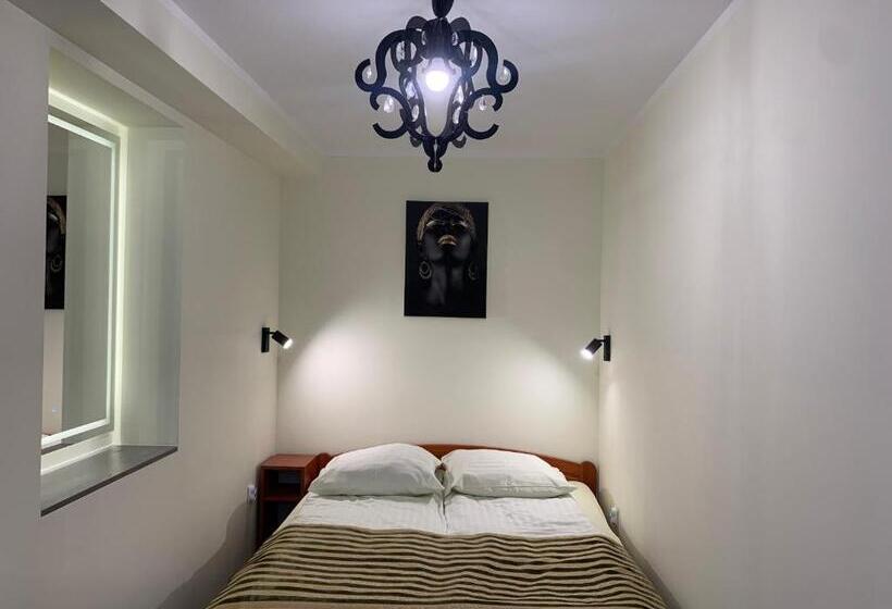 پانسیون Willa Mona