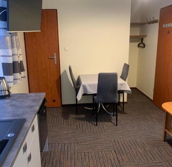 پانسیون Willa Mona