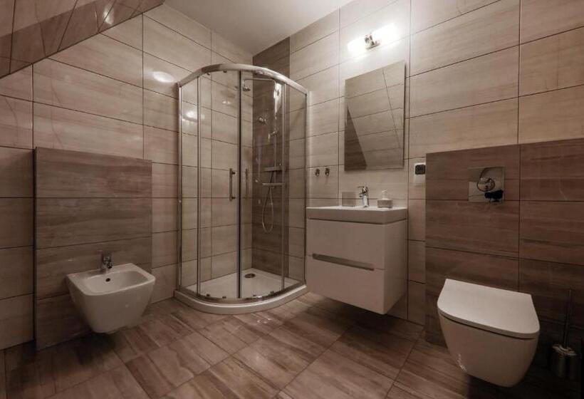 פנסיון Willa Nad Urwiskiem