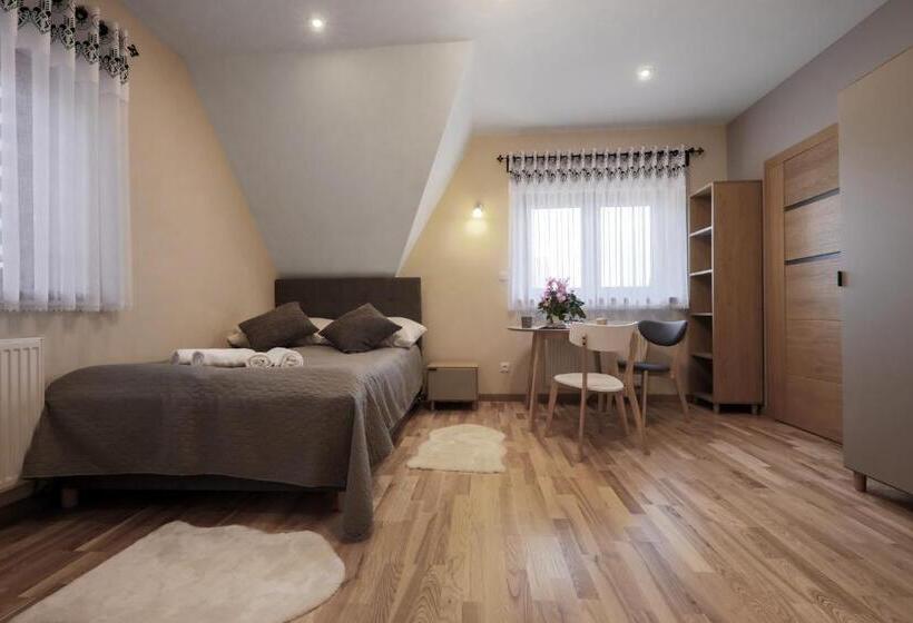 פנסיון Willa Nad Urwiskiem