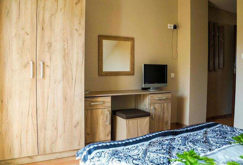 膳宿费 Willa Pod Bukami