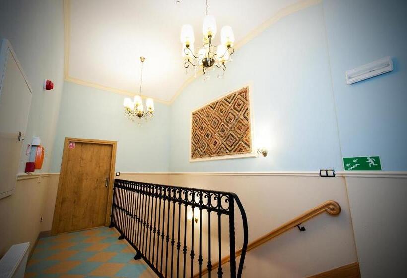 פנסיון Willa Rufina