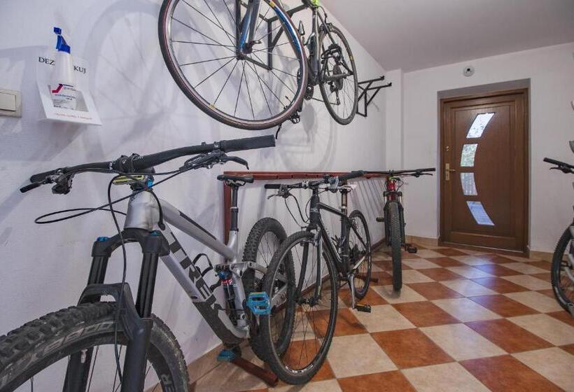 Пансион Willa Szmaragd   śniadania   Zniżki Na Termy   Sauna   Bilard   Stoki Narciarskie