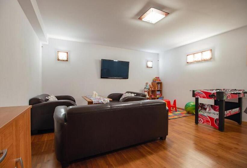 Пансион Willa Szmaragd   śniadania   Zniżki Na Termy   Sauna   Bilard   Stoki Narciarskie