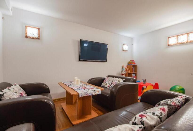 Пансион Willa Szmaragd   śniadania   Zniżki Na Termy   Sauna   Bilard   Stoki Narciarskie