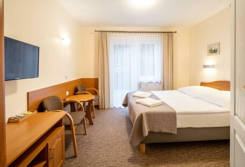 膳宿费 Willa U Jerzego