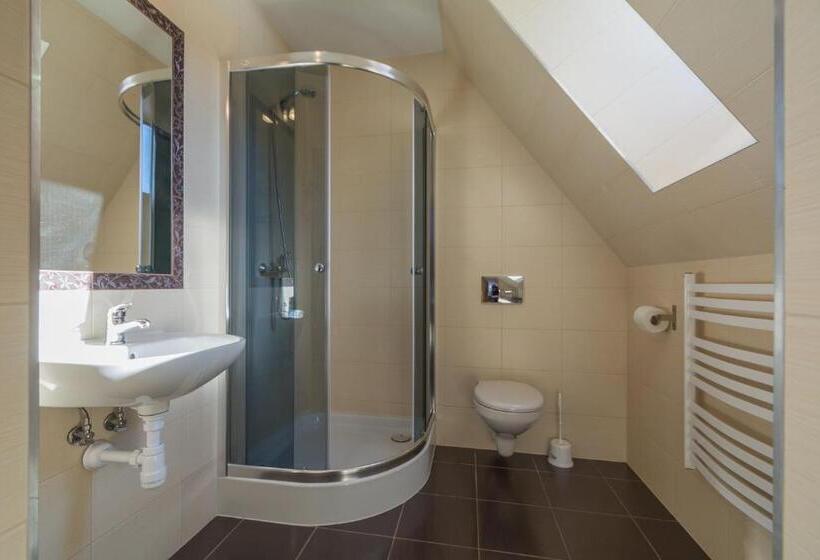 膳宿费 Willa W Dolinie Cichej Wody