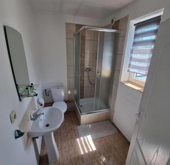 بنسيون Willa Zachodni Brzeg