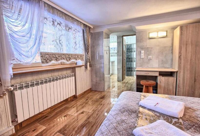 پانسیون Willa Zakobystra