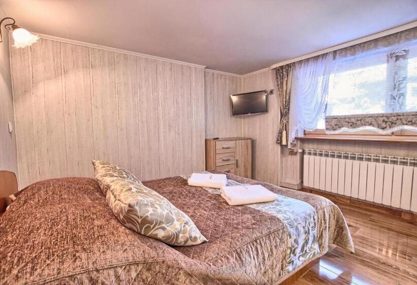 پانسیون Willa Zakobystra