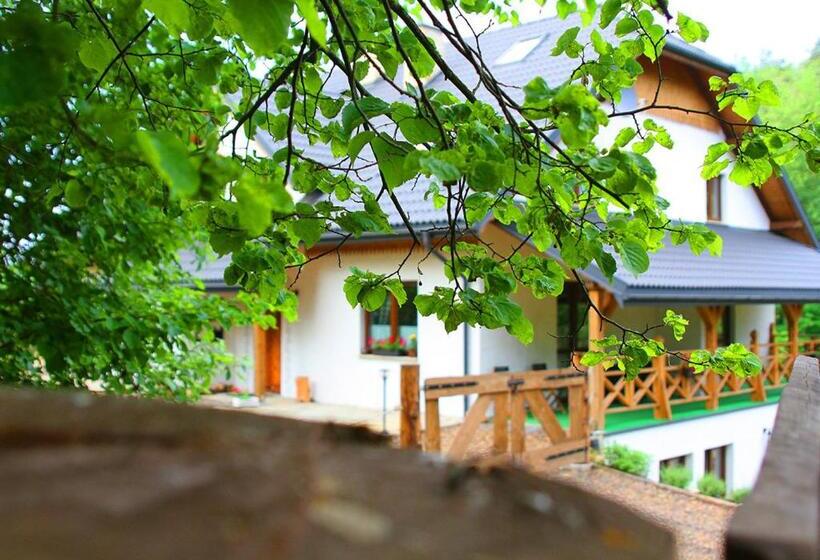 Пансион Zagroda Berezanka