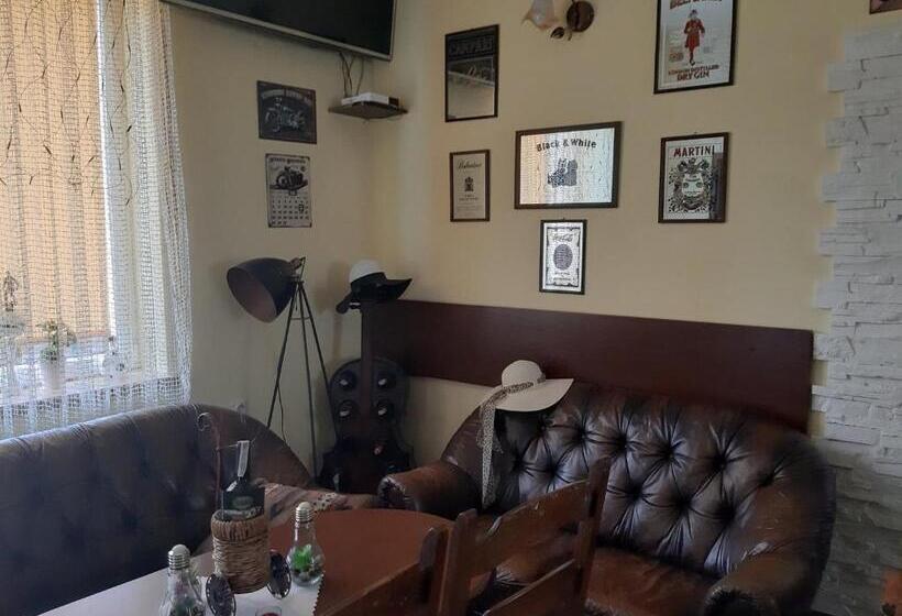 膳宿费 Zajazd Ponikiew   Noclegi Wadowice