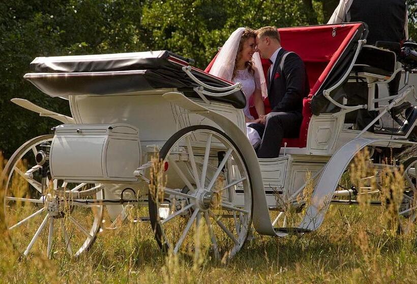 Pensjonat I Klub Jeździecki Michelin