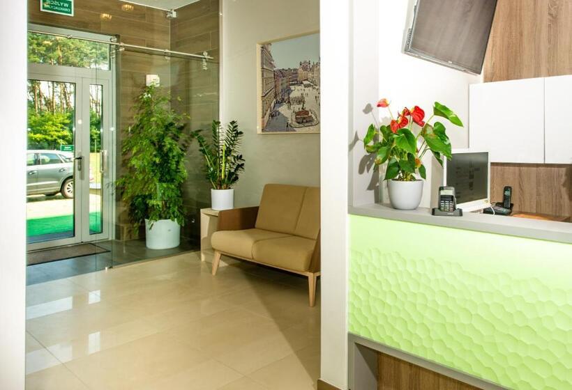 Poznań West Hotel   Airport