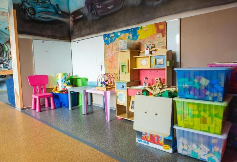 استراحتگاه Arena Slonca