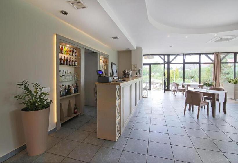 אתר נופש Nad Stawem