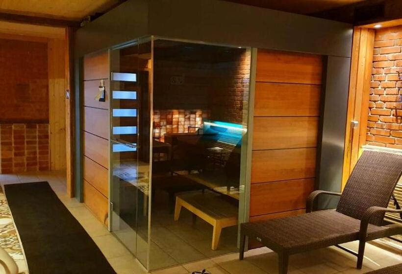 אתר נופש Osrodek Wypoczynkowy Lesniczówka & Elias Spa