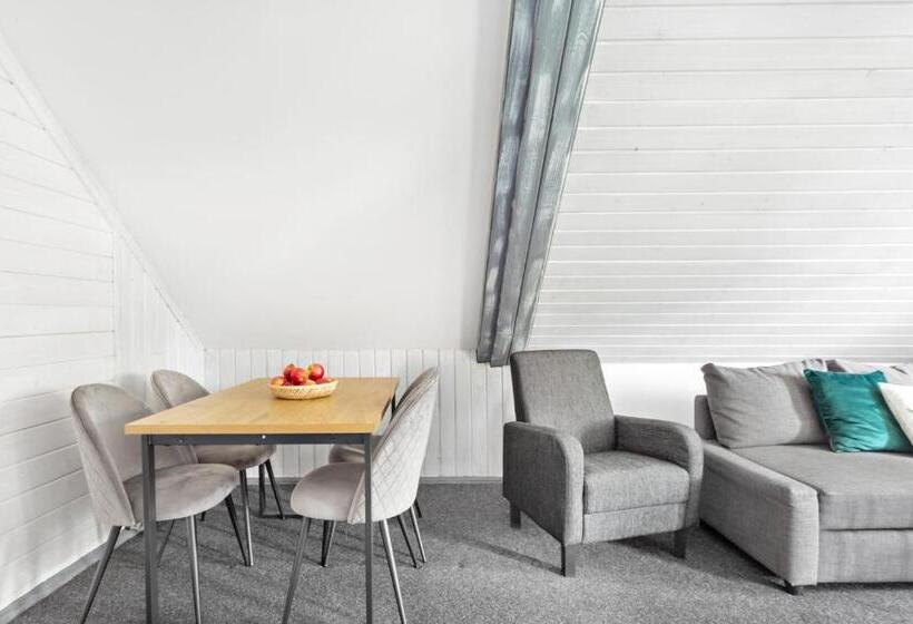 אתר נופש Osrodek Wypoczynkowy Lesniczówka & Elias Spa