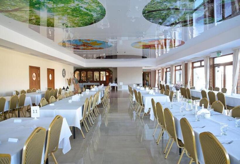 אתר נופש Wichrowe Wzgórze Chmielno