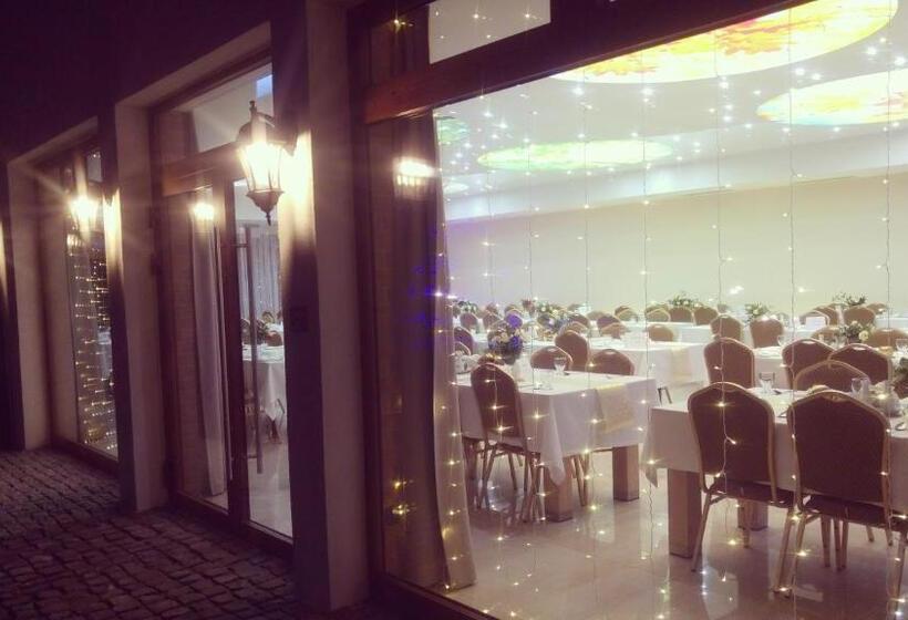 אתר נופש Wichrowe Wzgórze Chmielno