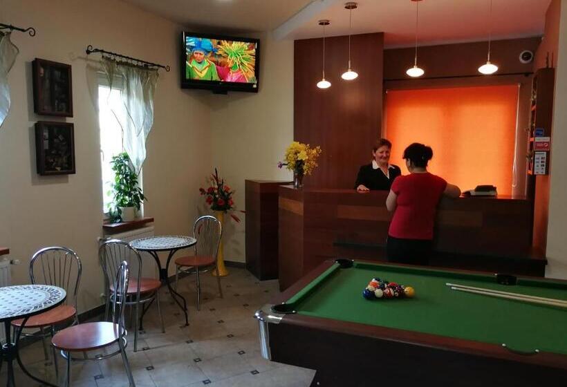 渡假胜地  Willa Helvetia Wellness & Spa