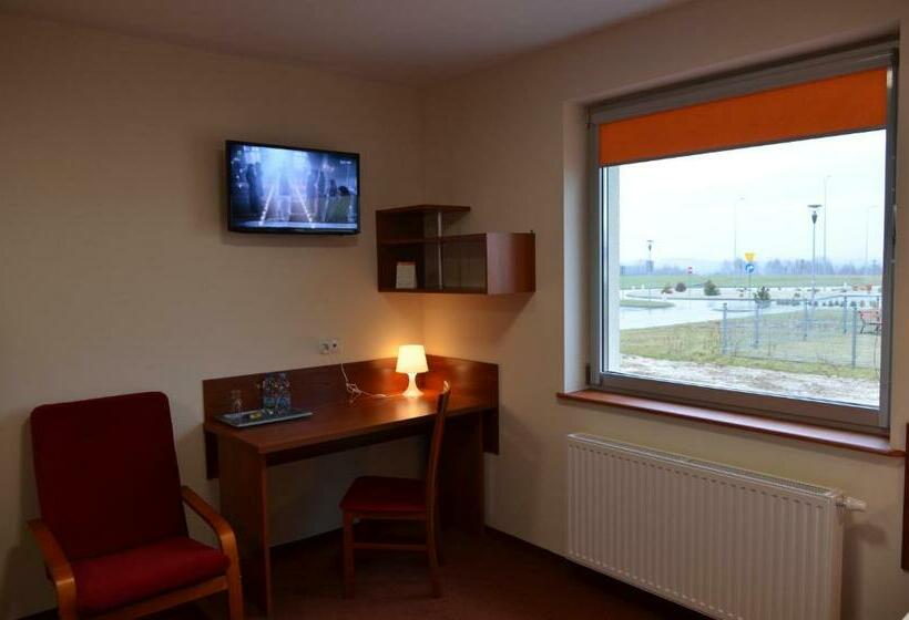 Spokój Restauracja I Motel