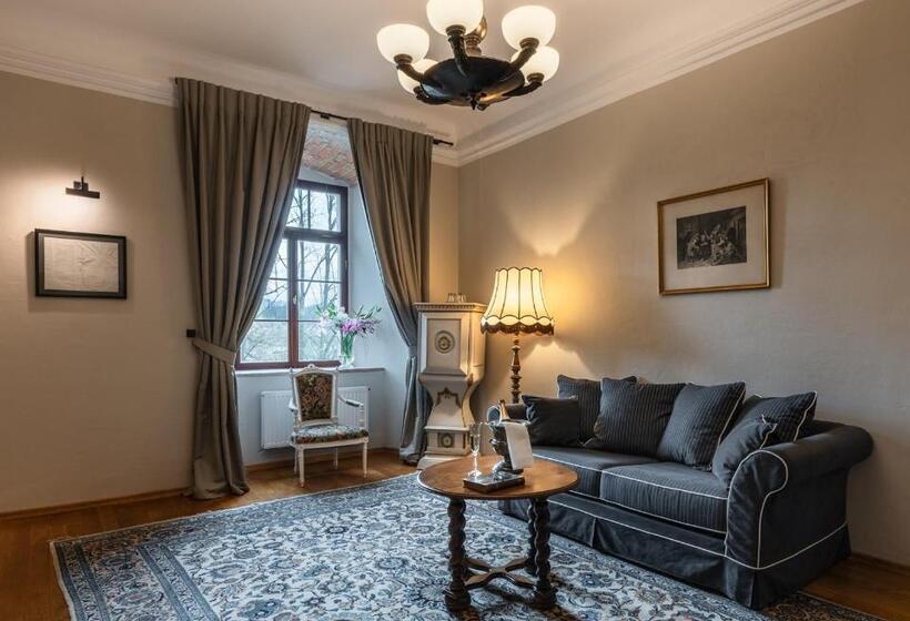 Zamek Karpniki Schloss Fischbach